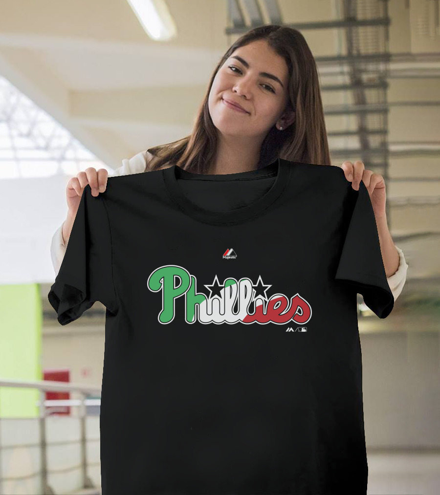 Philadelphia Phillies Majestic Phillies Green Red Black White Star T-Shirt