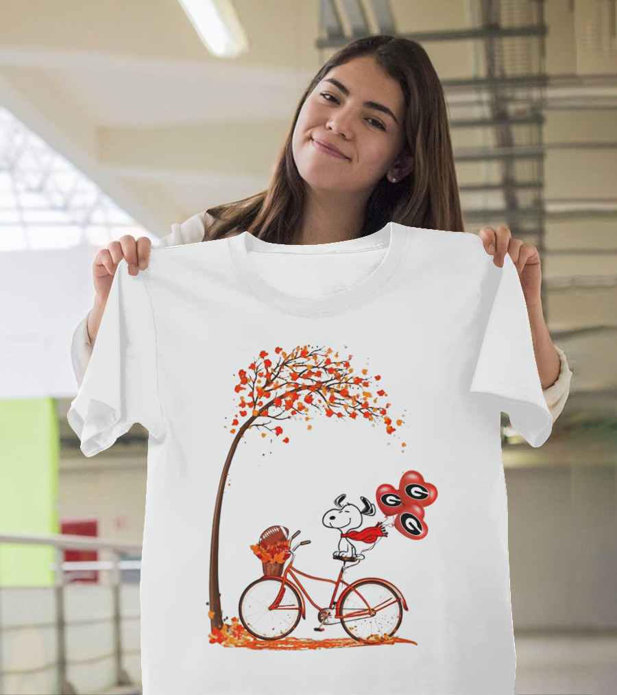 Snoopy Georgia Football Fall Bicycle Balloons T-Shirt