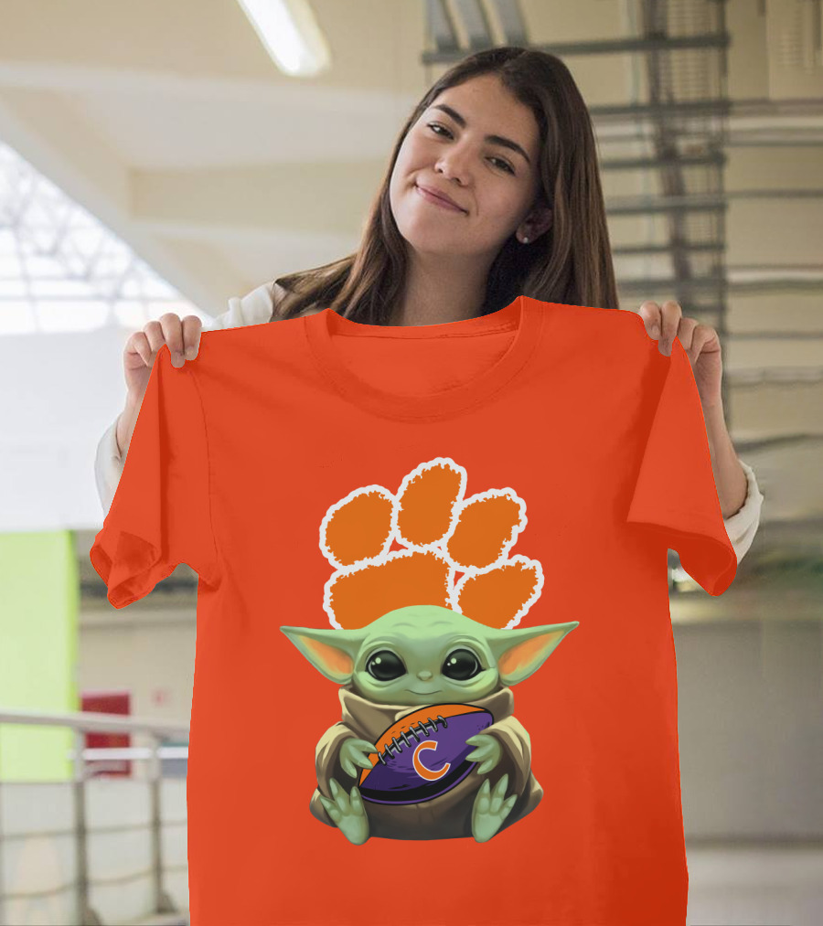 Clemson Tigers Baby Yoda Football Fan T-Shirt
