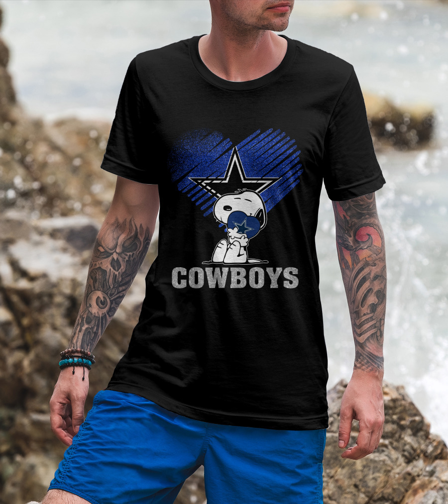 Snoopy Hugging Heart Dallas Cowboys Star T-Shirt