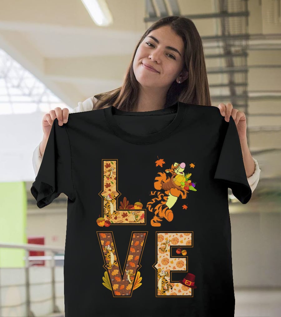 Love Tigger Thanksgiving Autumn Leaves T-Shirt