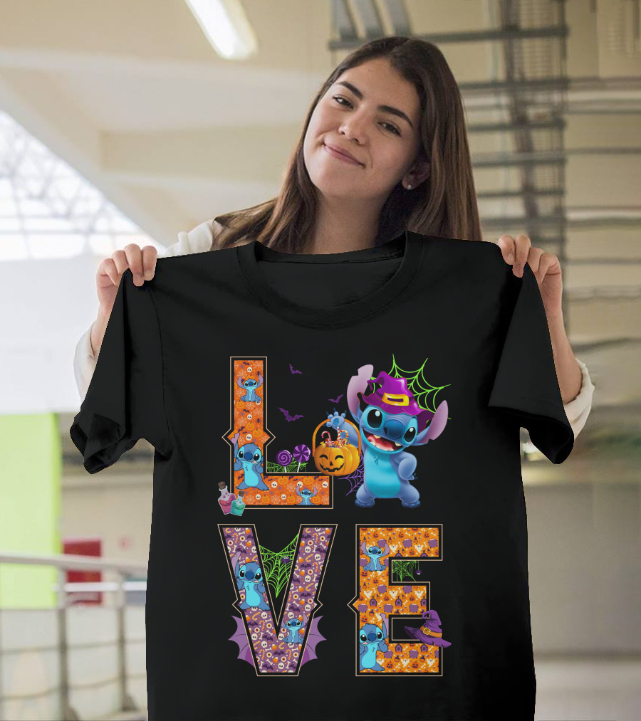Stitch Halloween Love With Witch Hat And Pumpkin T-Shirt