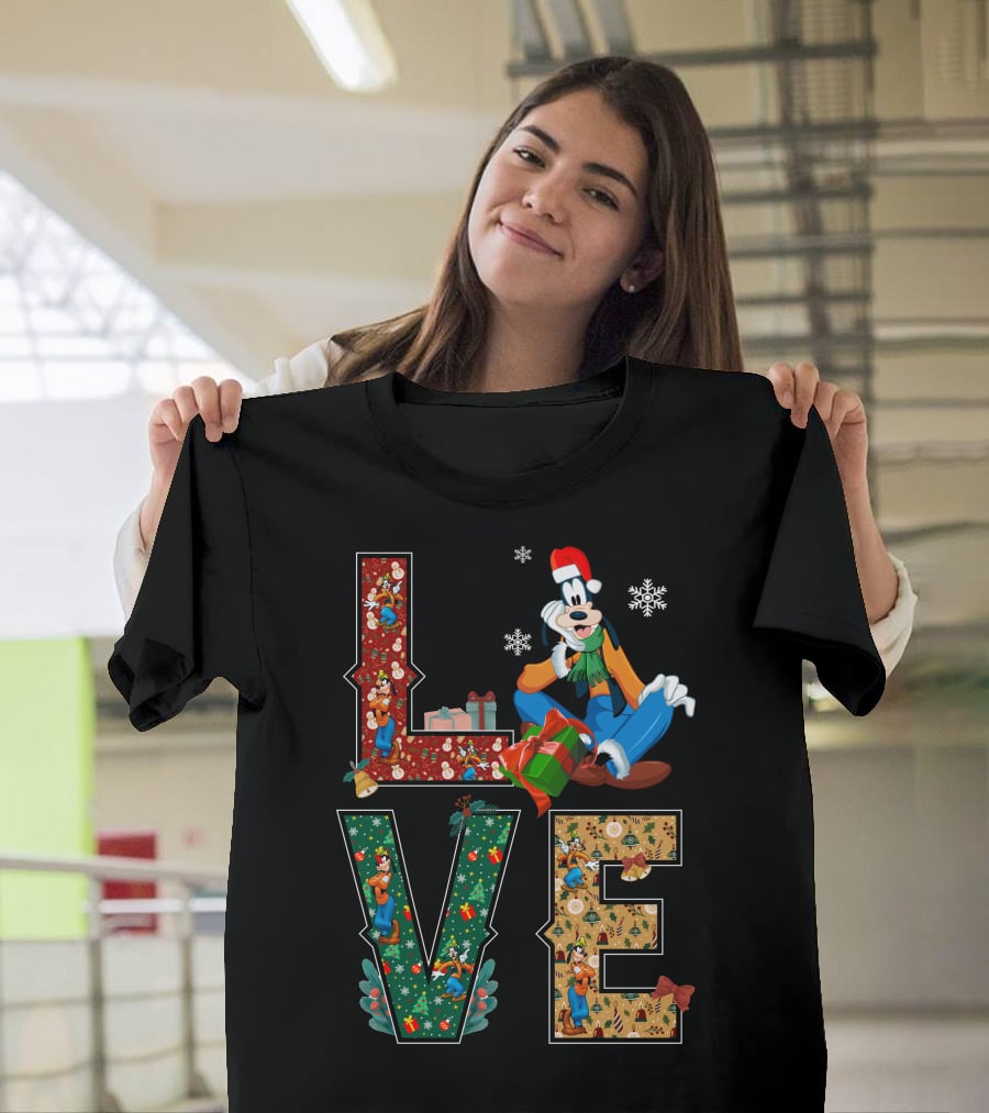 Goofy Love Christmas Festive Celebration T-Shirt