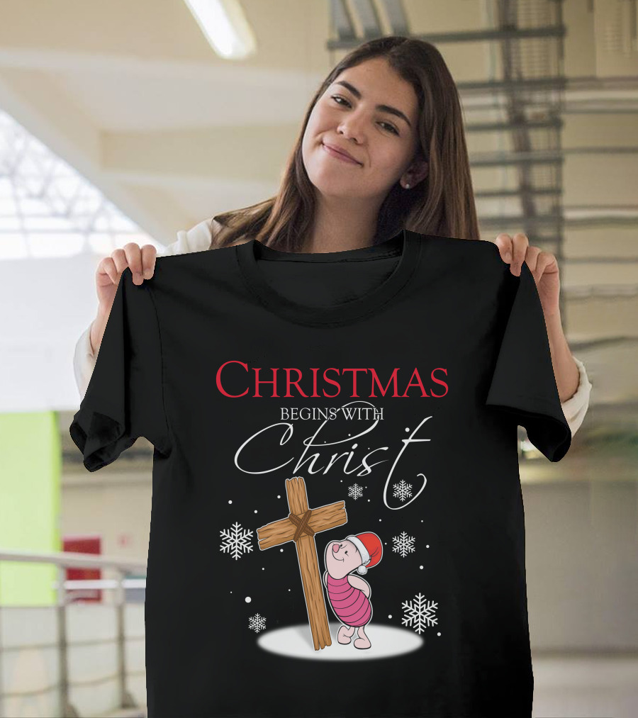 Christmas Begins With Christ Piglet Santa Hat Snowflakes T-Shirt