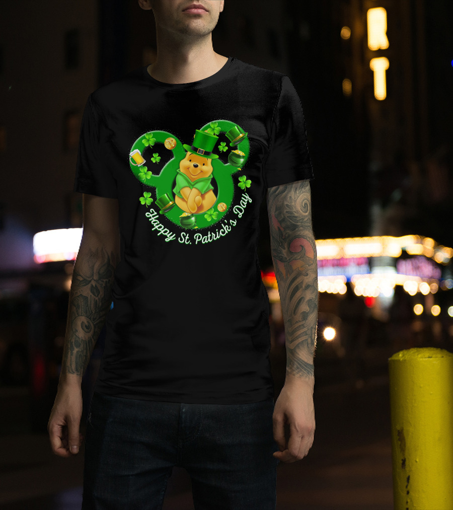 Happy St. Patrick's Day Pooh Bear With Leprechaun Hat And Shamrocks T-Shirt