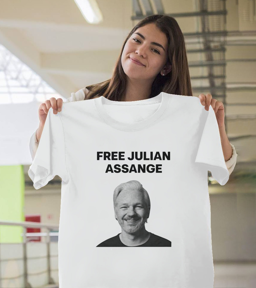 Free Julian Assange Protest Wikileaks Shop T-Shirt