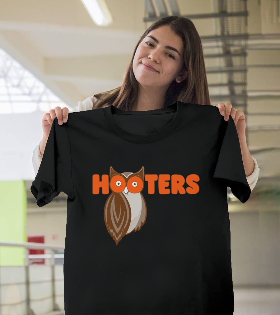 Hooters Owl Iconic T-Shirt