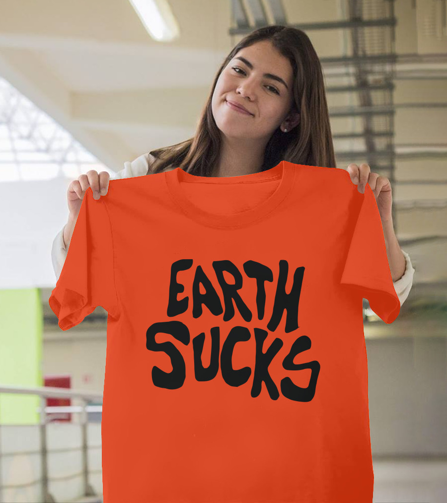 Kea Earth Sucks Earth Sucks Black Text T-Shirt