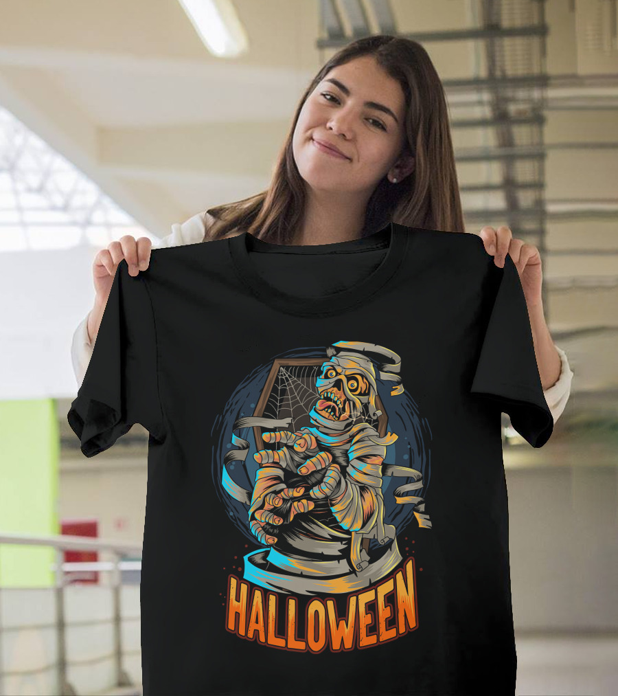 Halloween Scary Mummy With Web And Coffin T-Shirt