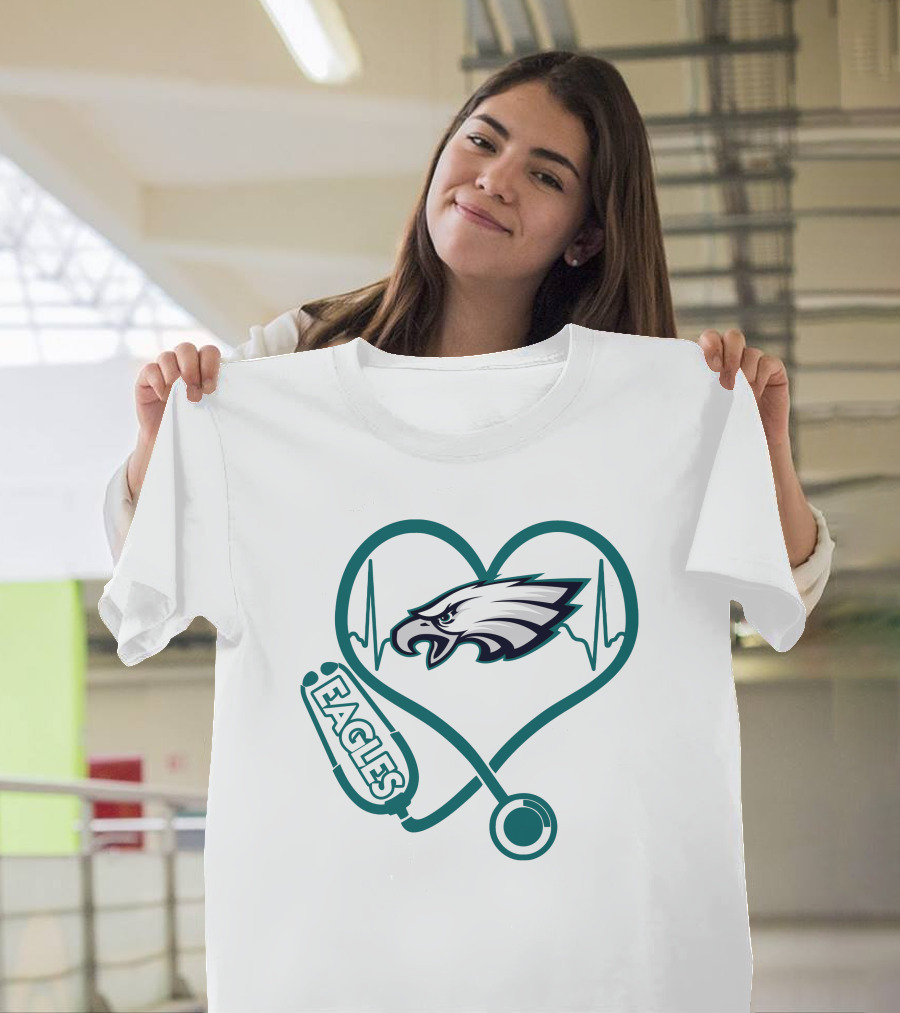 Philadelphia Eagles Stethoscope Heart Nurse Love T-Shirt