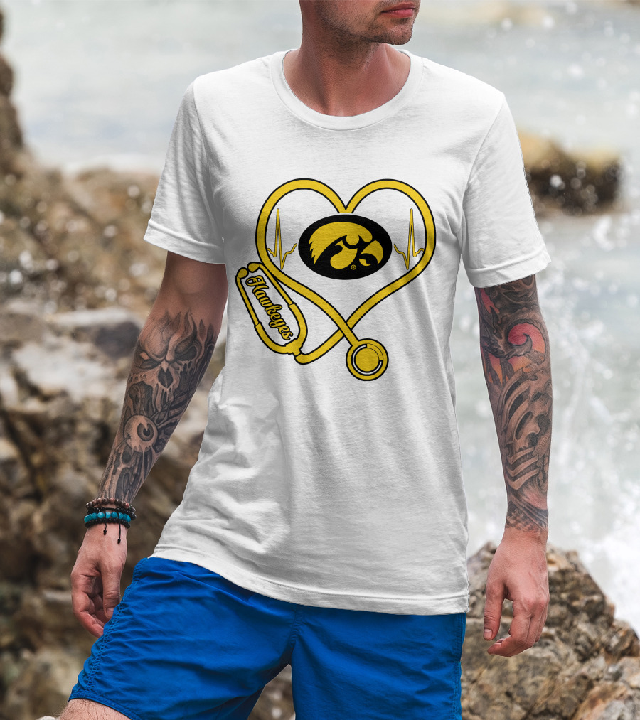 Nurse Heartbeat Love Iowa Hawkeyes Stethoscope T-Shirt
