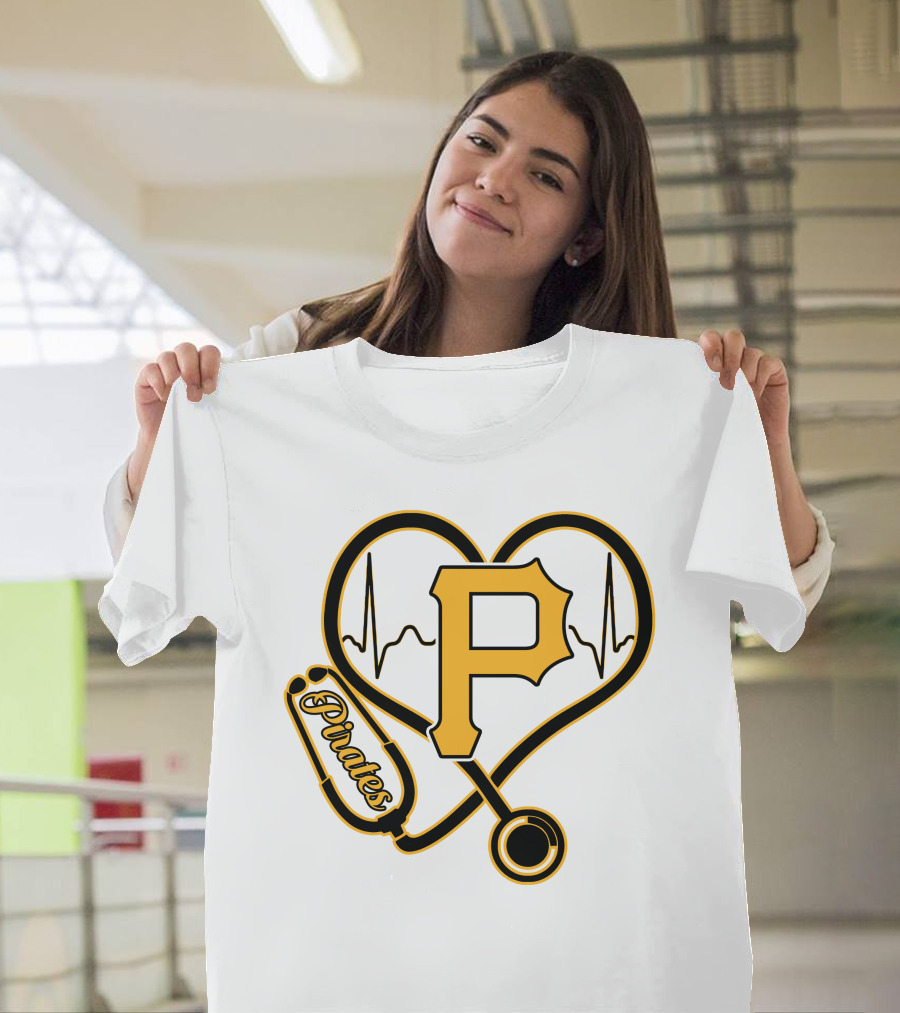 Nurse Heartbeat Stethoscope Pittsburgh Pirates Fan Love T-Shirt