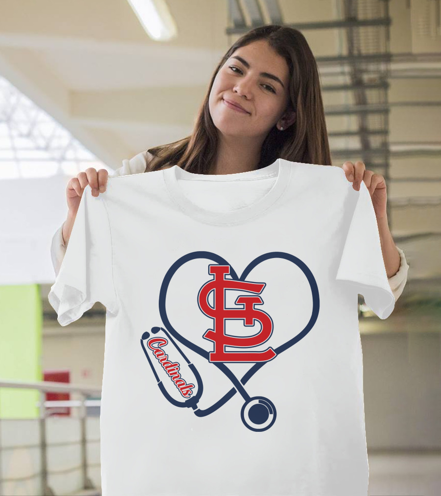St. Louis Cardinals Nurse Heart Stethoscope Love T-Shirt