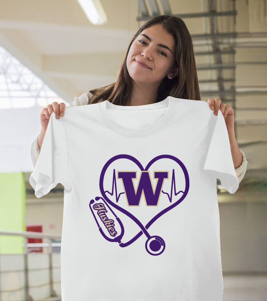 Huskies Stethoscope Heart W Washington T-Shirt