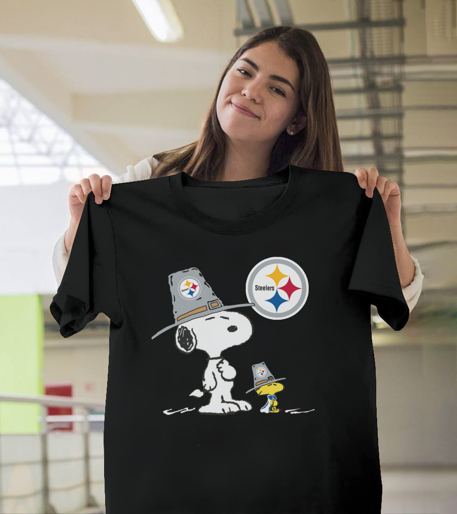 Steelers Snoopy Woodstock Thanksgiving Football T-Shirt