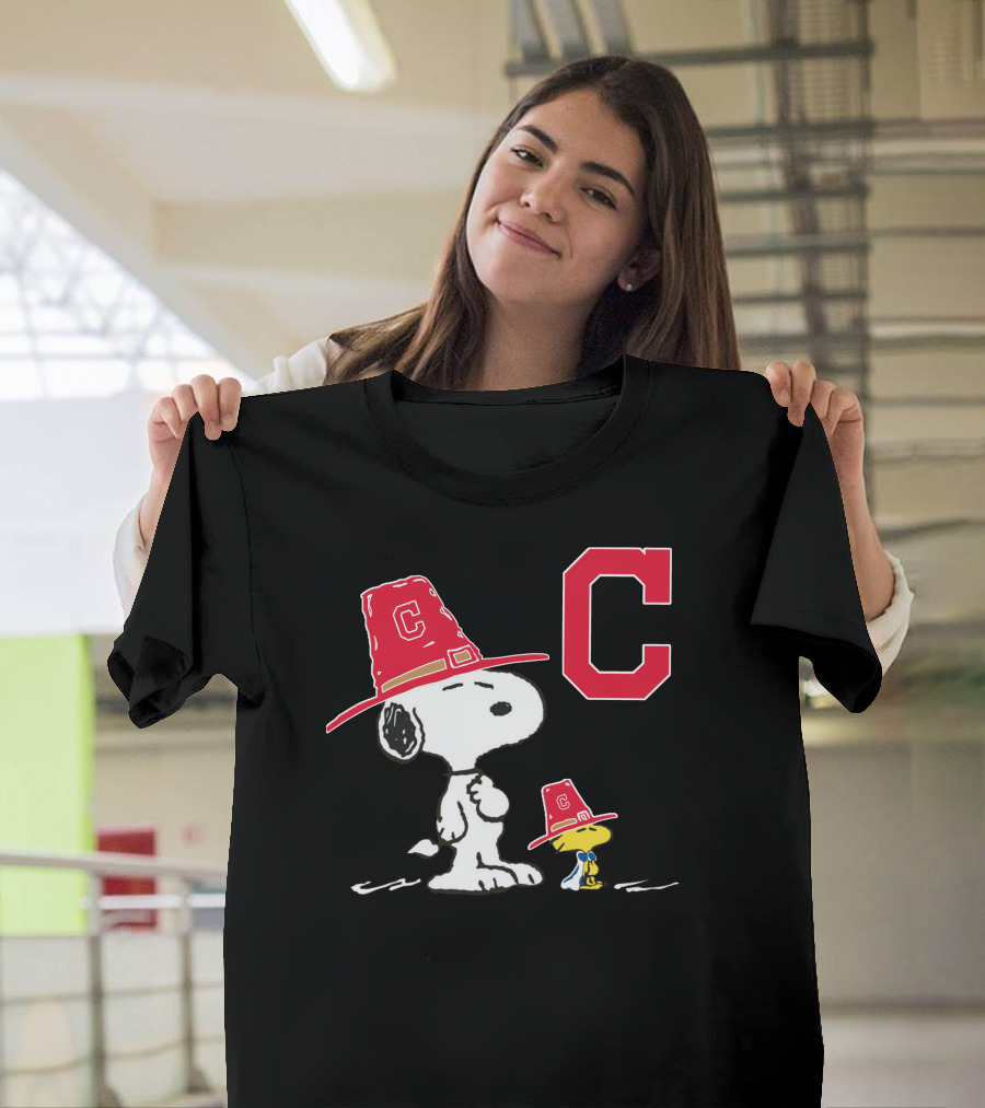 Cleveland Indians Snoopy C Logo Peanuts Hat T-Shirt