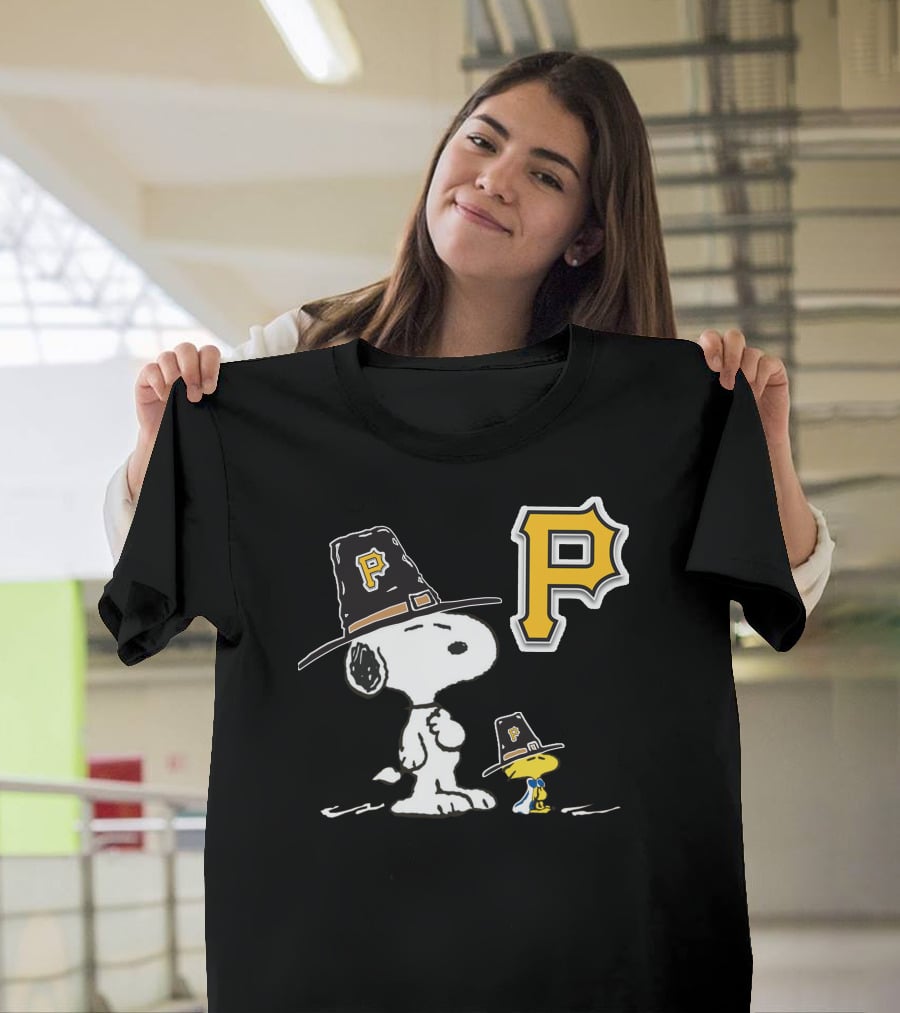 Snoopy Pittsburgh Pirates Thanksgiving Hat Peanuts T-Shirt
