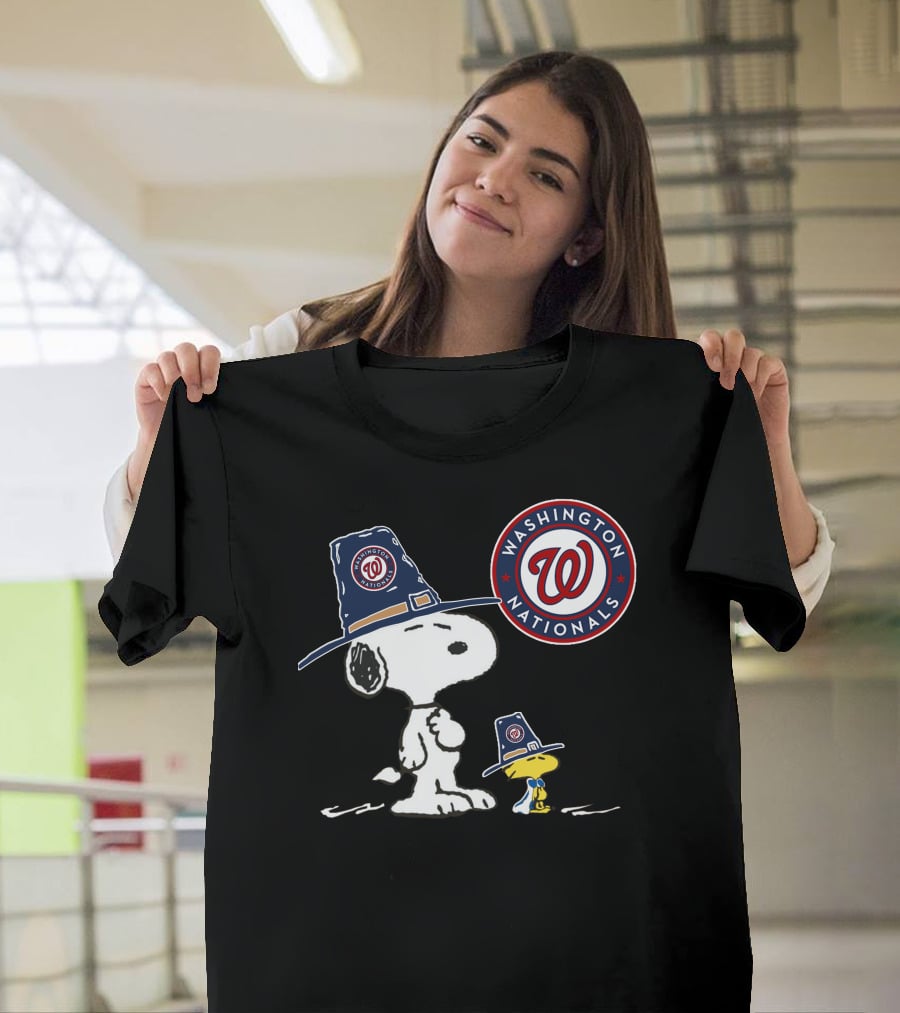 Washington Nationals Snoopy And Woodstock Pilgrim Hats T-Shirt