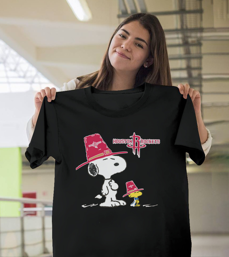 Houston Rockets Snoopy Woodstock Cowboy Hat T-Shirt