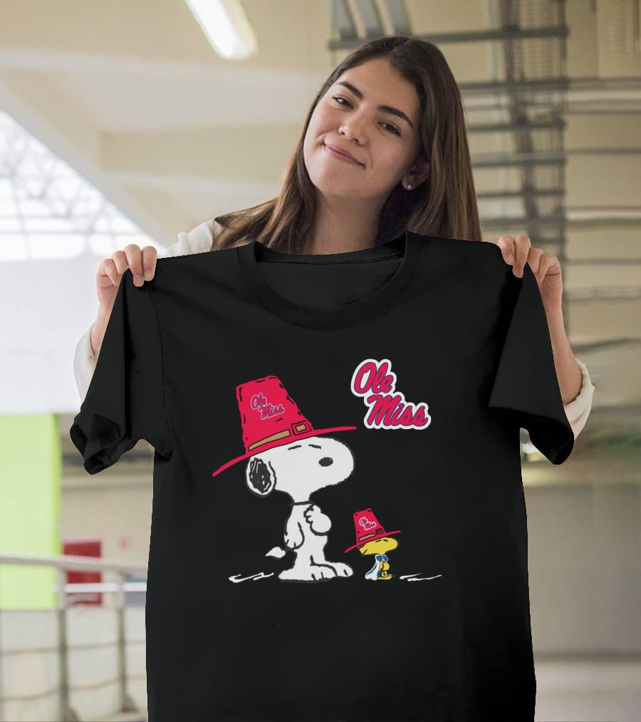 Ole Miss Snoopy And Woodstock In Rebel Hats T-Shirt
