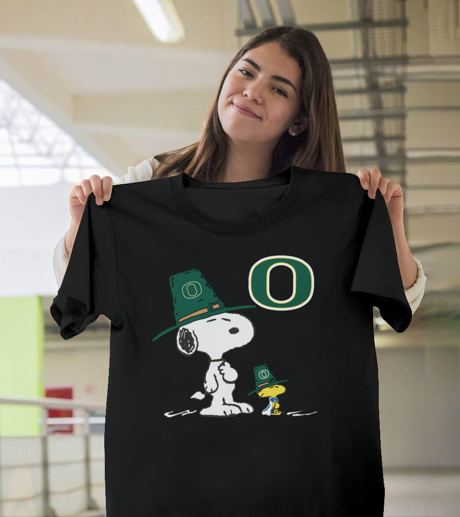 Oregon Ducks Snoopy Woodstock Peanuts O T-Shirt