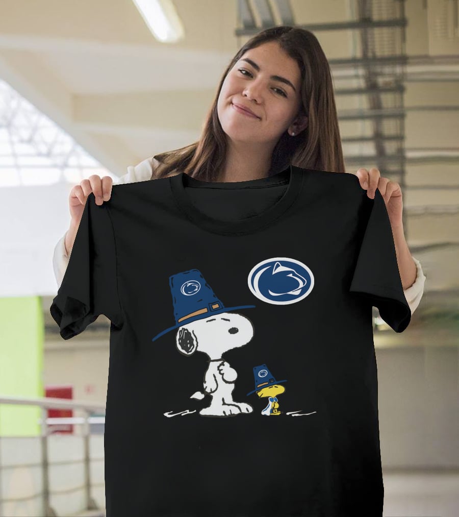 Penn State Nittany Lions Snoopy And Woodstock Pilgrim Hats Peanuts Football T-Shirt