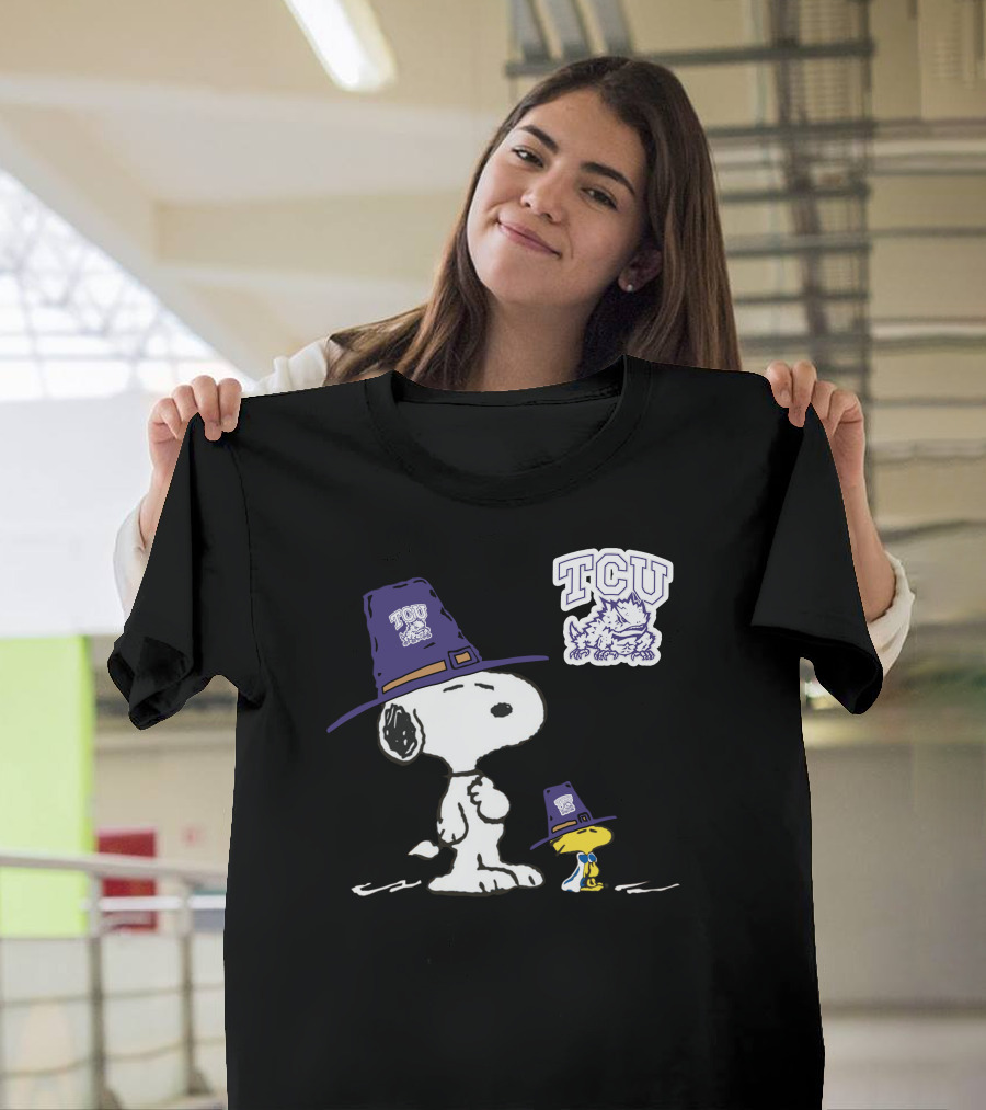 TCU Horned Frogs Snoopy Woodstock Pilgrim Hat T-Shirt