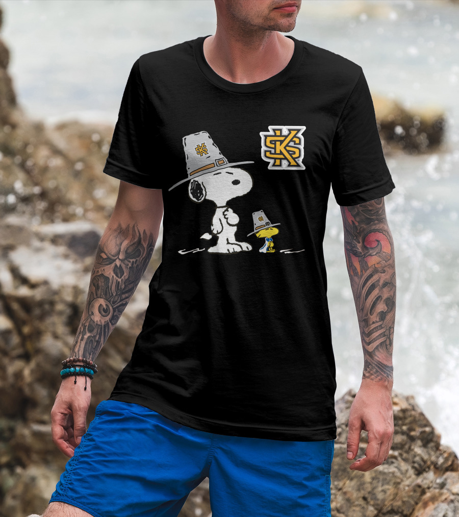 Kennesaw St Snoopy And Woodstock Pilgrim Hat KS T-Shirt