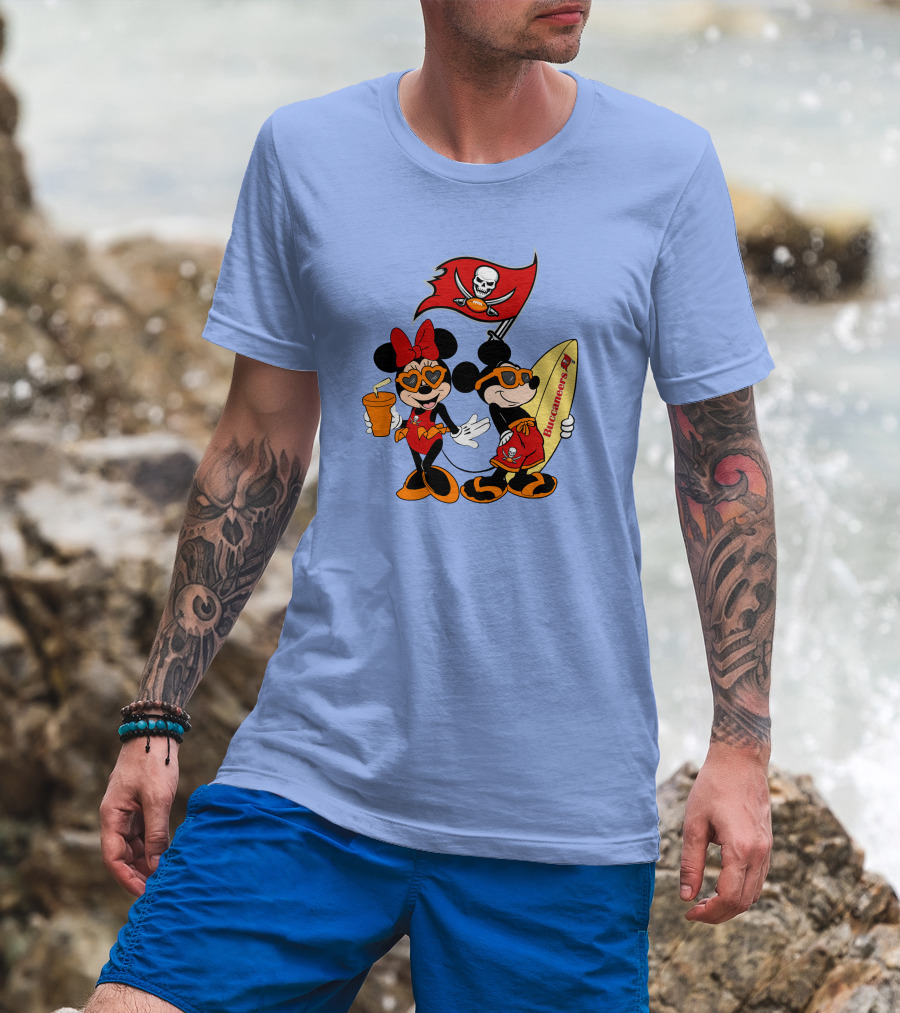 Buccaneers Vacation Mickey And Minnie With Pirate Flag And Surfboard T-Shirt