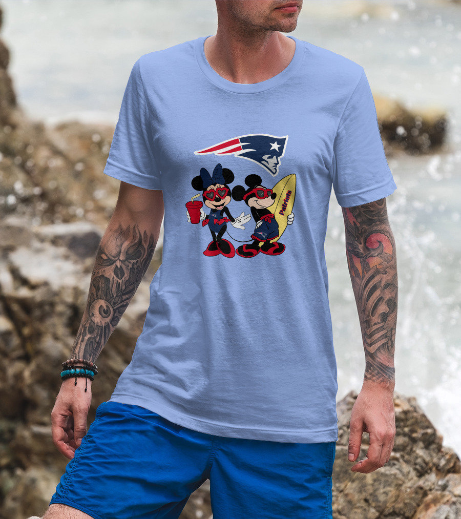 Patriots Mickey And Minnie Vacation With Surfboard And Drink T-Shirt