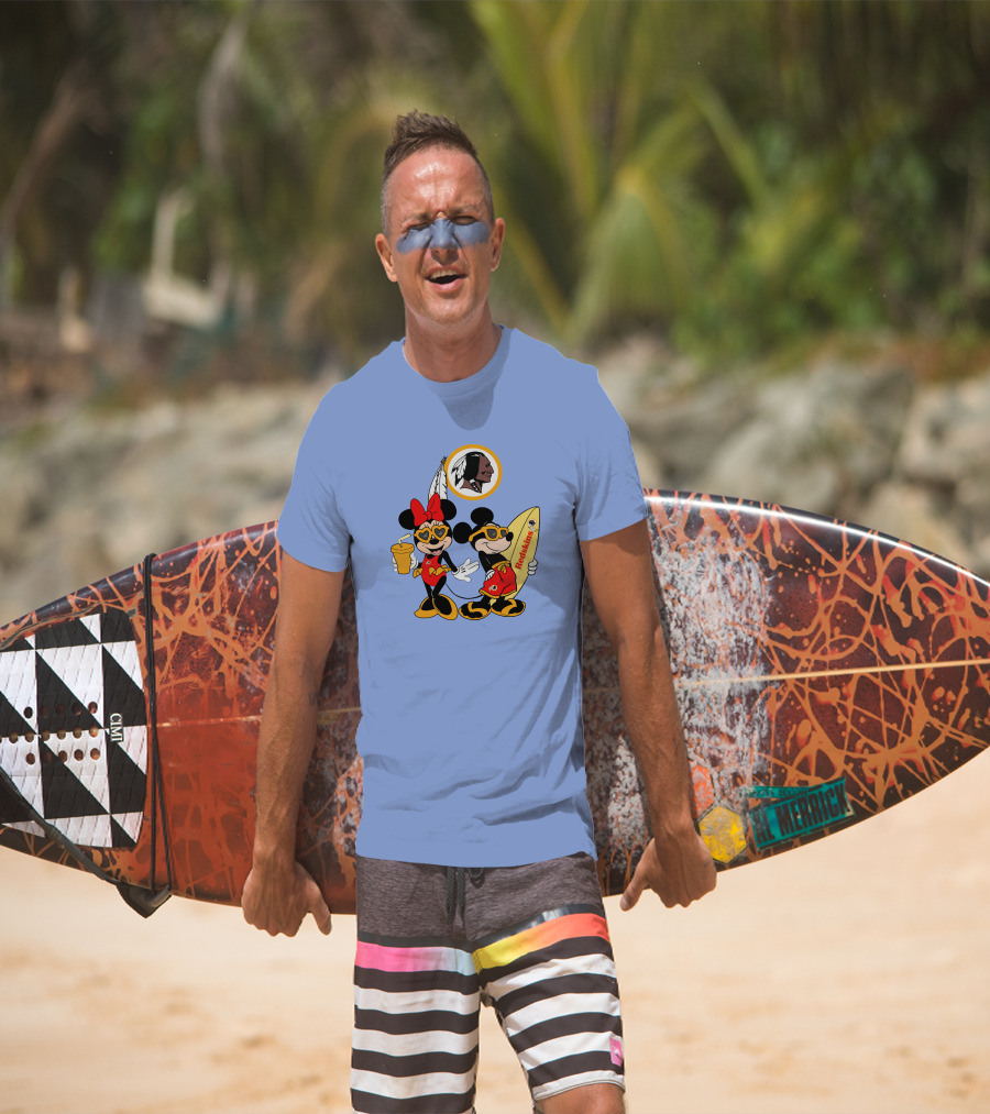 Redskins Mickey And Minnie Vacation Fun With Surfboard And Drink T-Shirt
