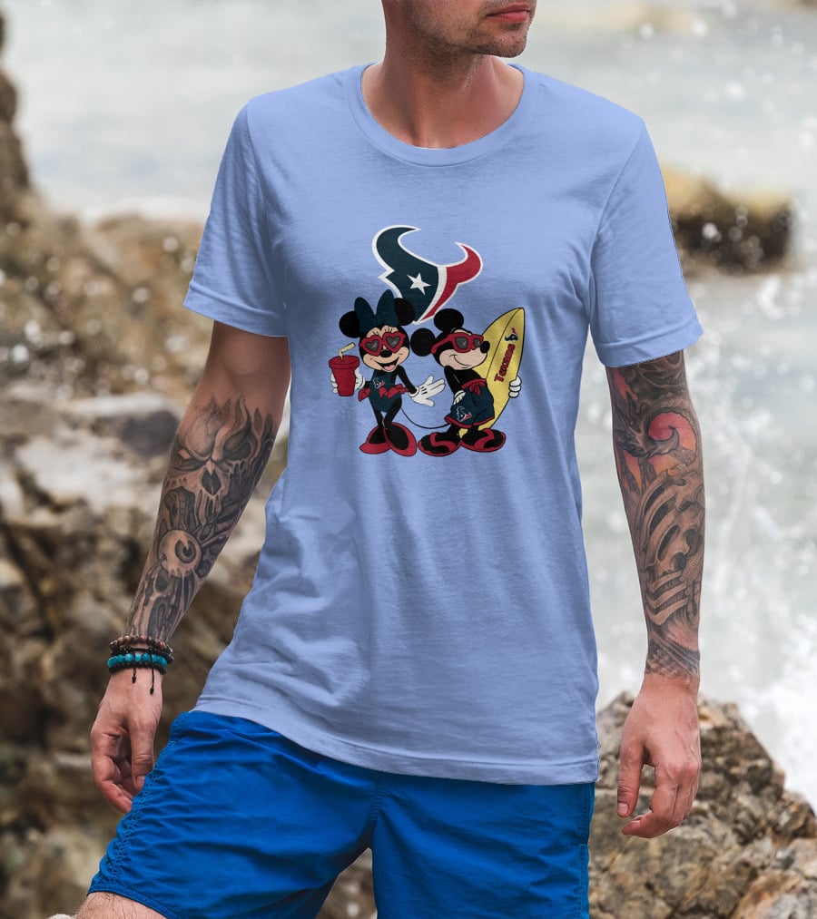 Texans Mickey And Minnie Happy Vacation Surfboard And Drink T-Shirt