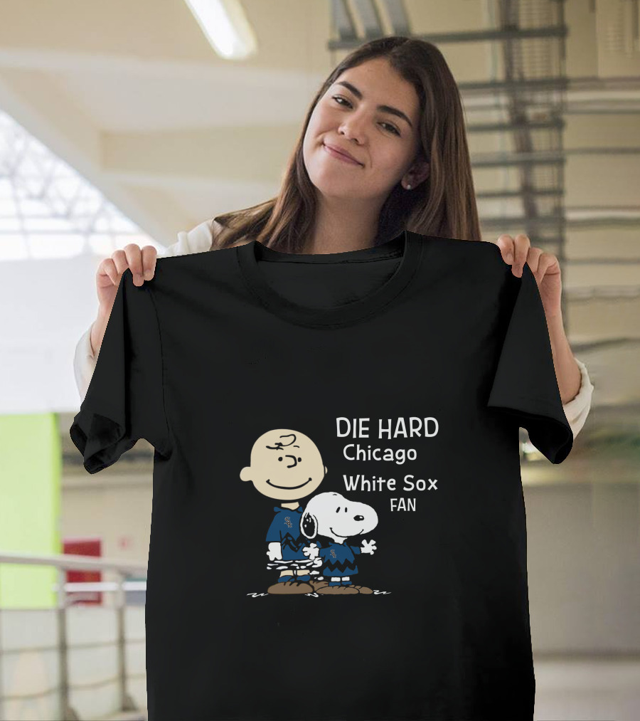 DIE HARD Chicago White Sox FAN Snoopy And Charlie Brown T-Shirt