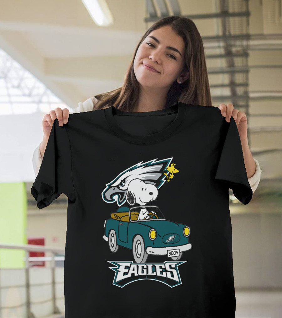 Philadelphia Eagles Snoopy Woodstock Driving Fun T-Shirt