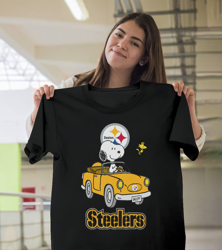 Steelers Snoopy Driving With Woodstock In Yellow Car T-Shirt