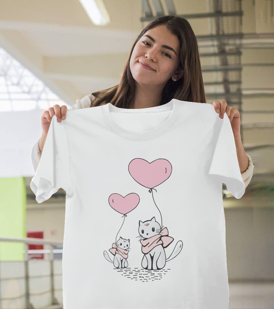 Cute Cat Mom And Daughter With Heart Balloons T-Shirt