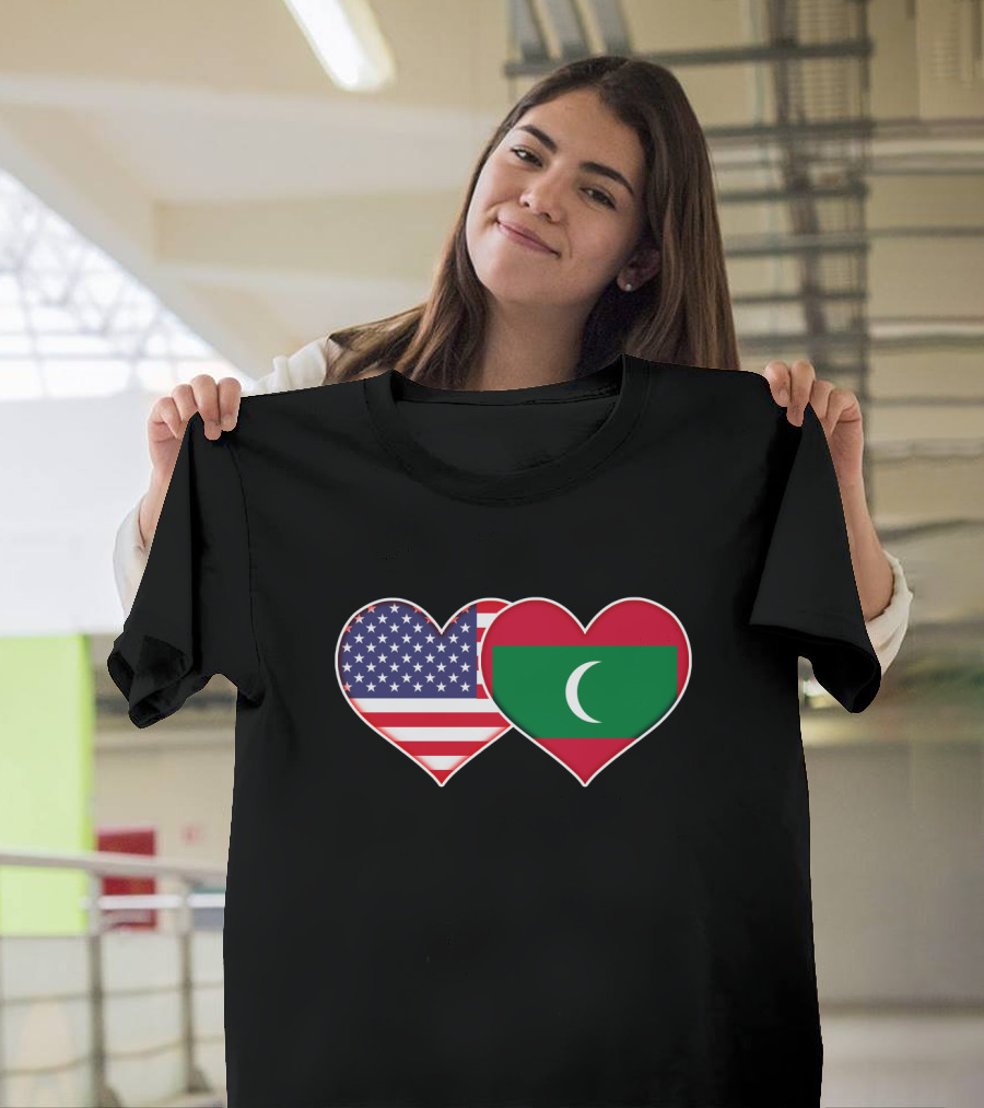 USA And Maldives Flag Hearts T-Shirt