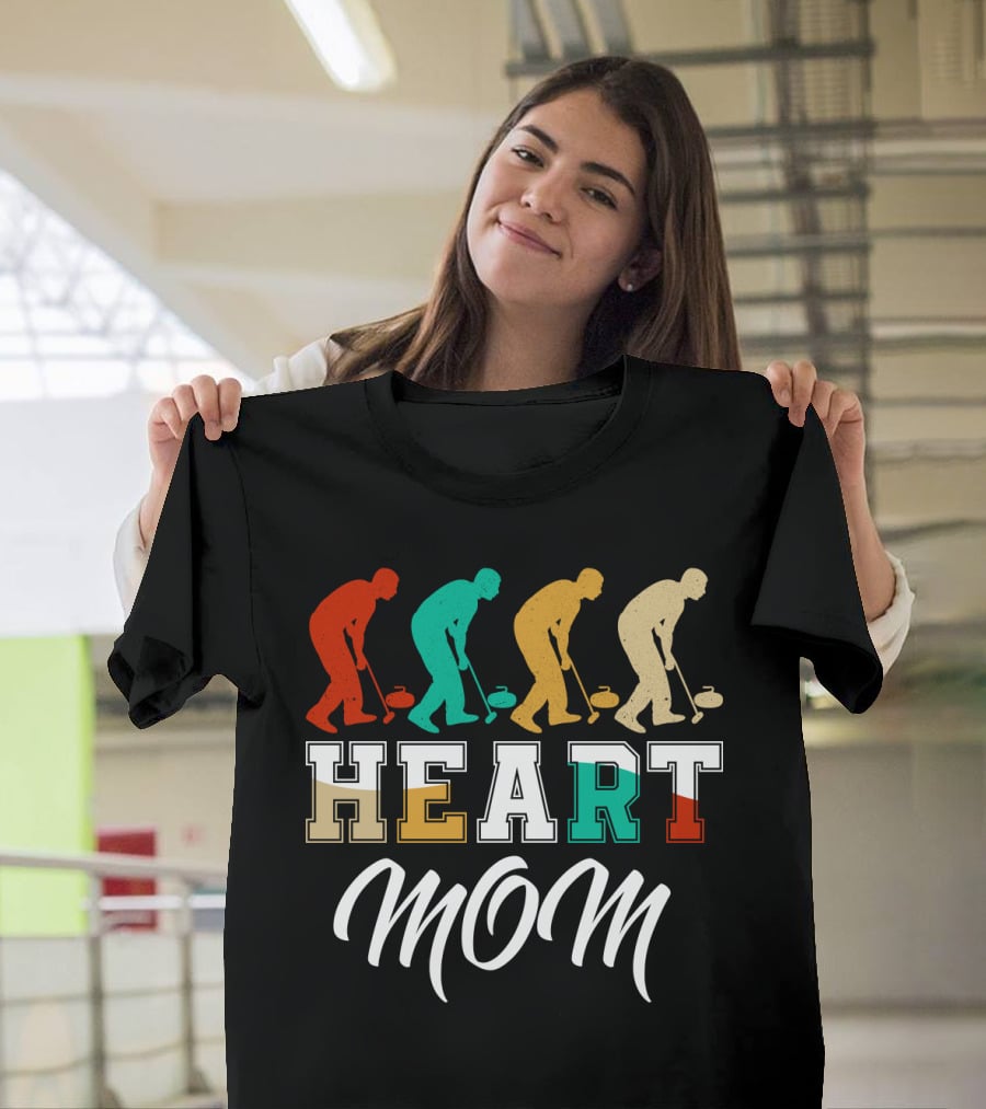 HEART Mom Curling Players T-Shirt