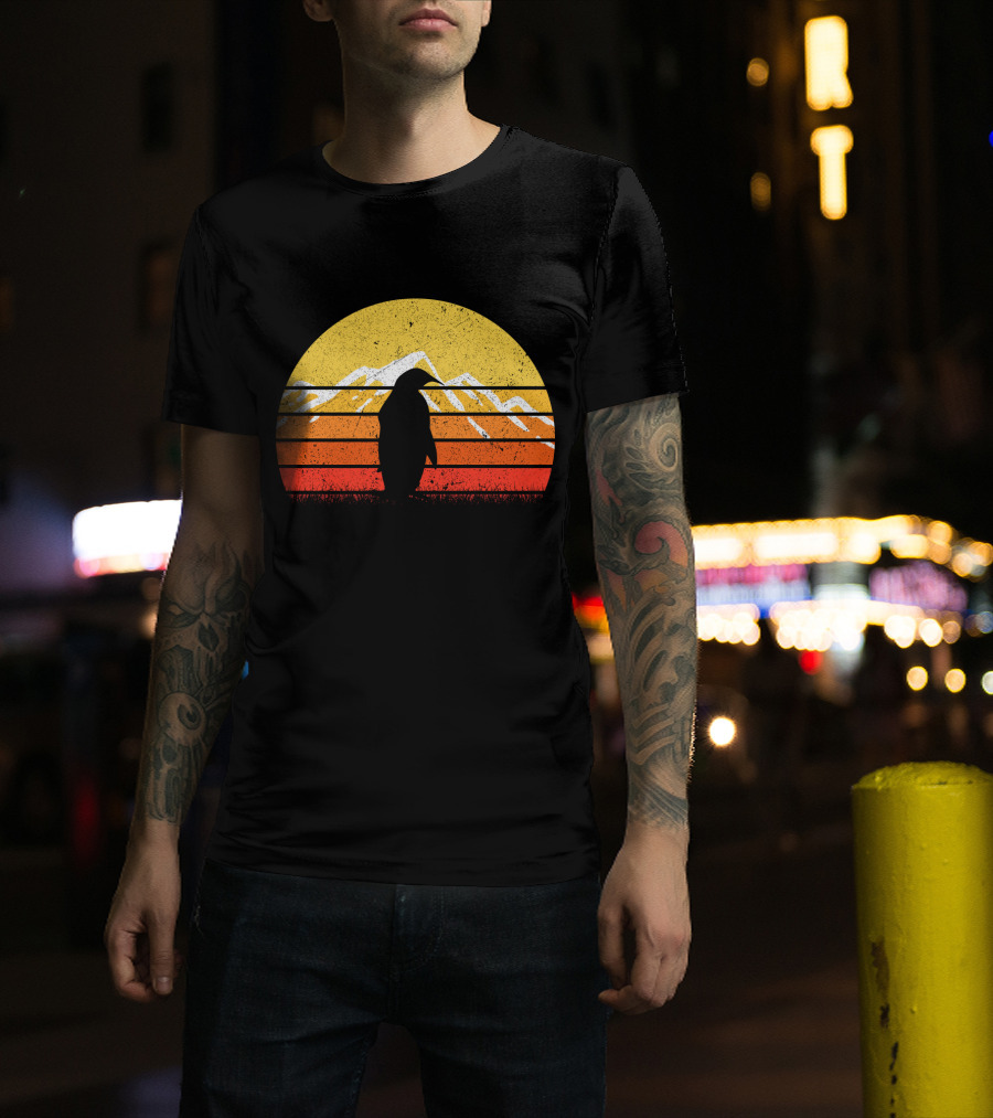 Retro Vintage Penguin Sunset Mountain T-Shirt