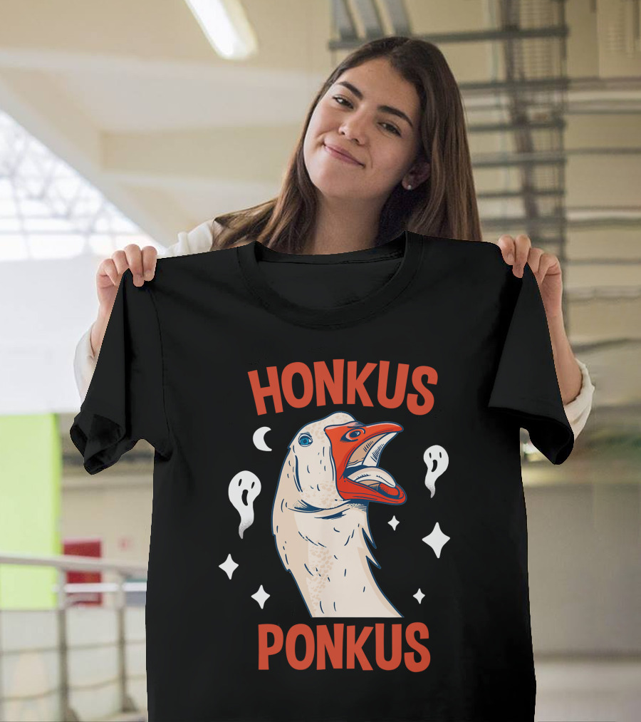 Honkus Ponkus Funny Halloween Duck with Ghosts and Stars T-Shirt