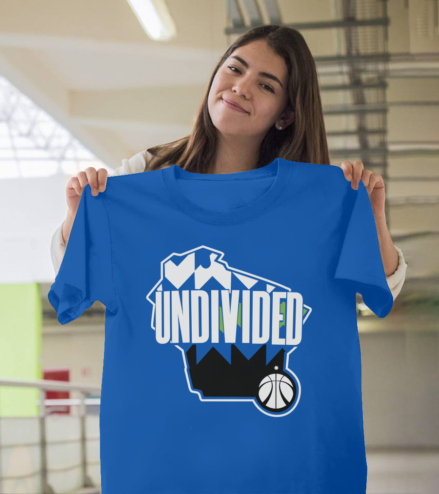 Pat Connaughton Undivided Milwaukee Basketball Map Blue T-Shirt