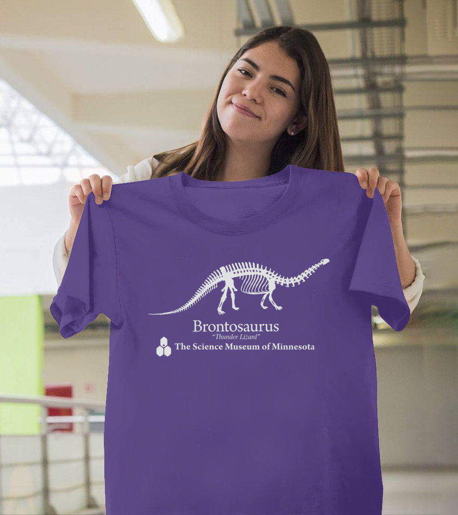 Brontosaurus Thunder Lizard Dinosaur Skeleton The Science Museum Of Minnesota T-Shirt