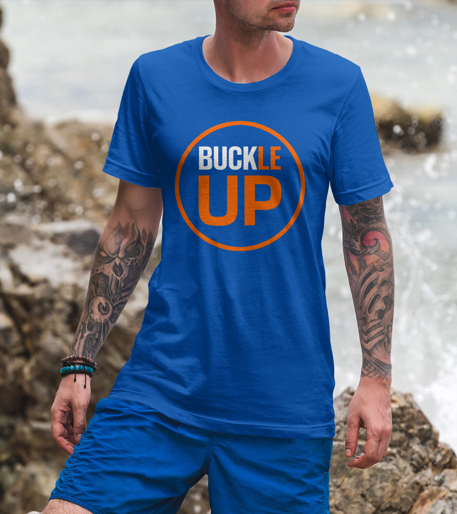 BUCKLE UP Alex Cohen Deesha T-Shirt