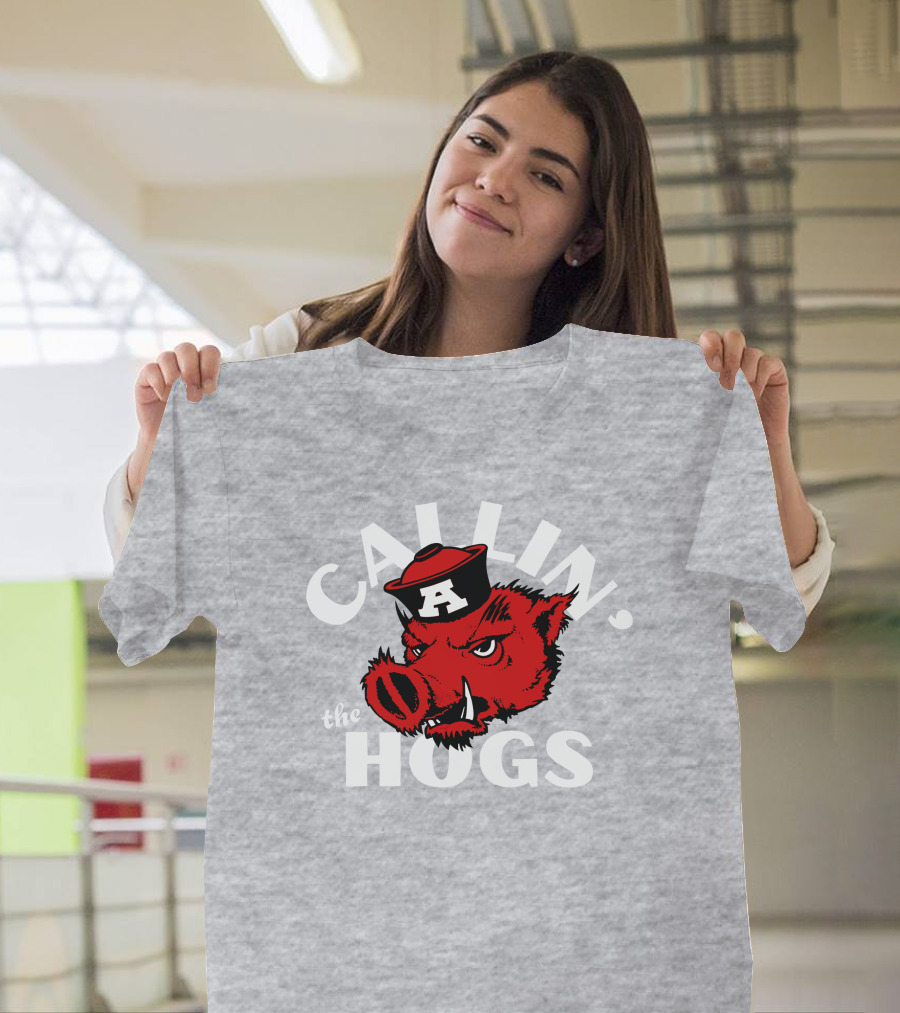 Charlie Hustle Store Callin' the Hogs Arkansas Razorbacks T-Shirt