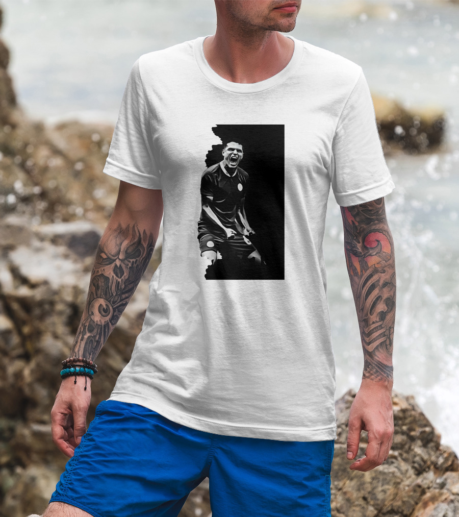 O Monstro Soccer Celebration Iconic Athlete Performance T-Shirt