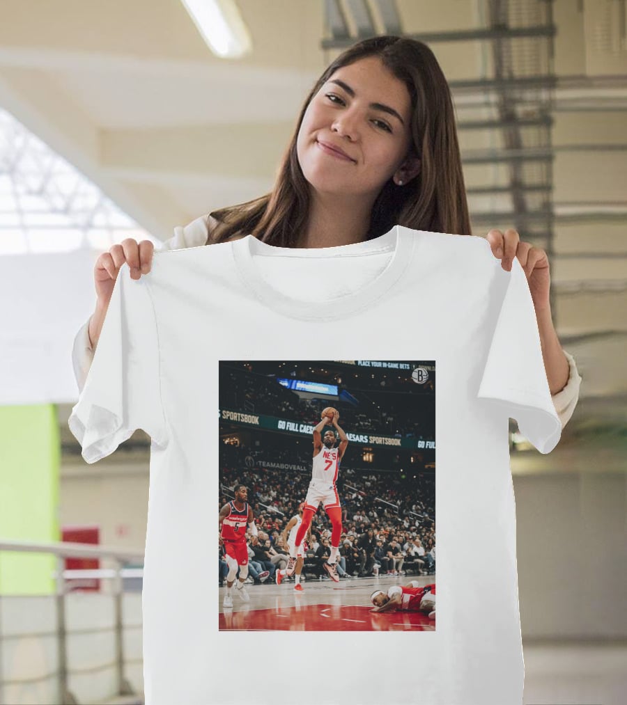 Kevin Durant Nets Dunk Against Washington Wizards NBA Action T-Shirt