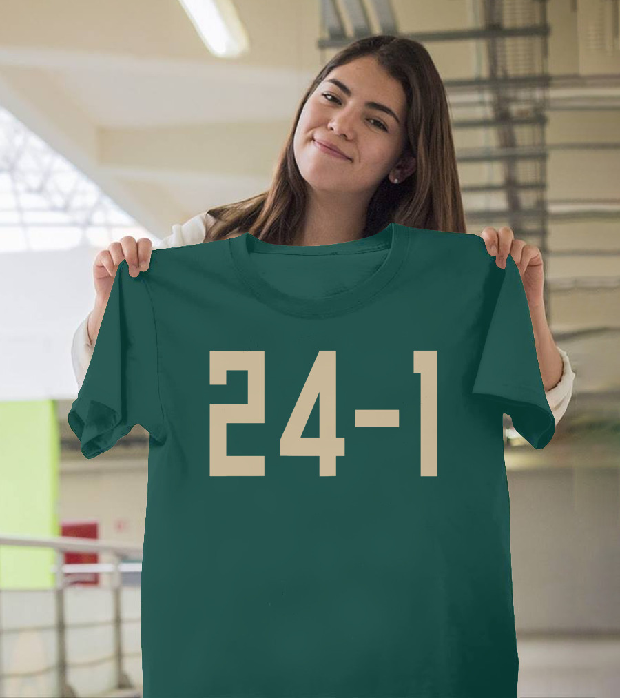 Bucks 24-1 Golden Numbers T-Shirt