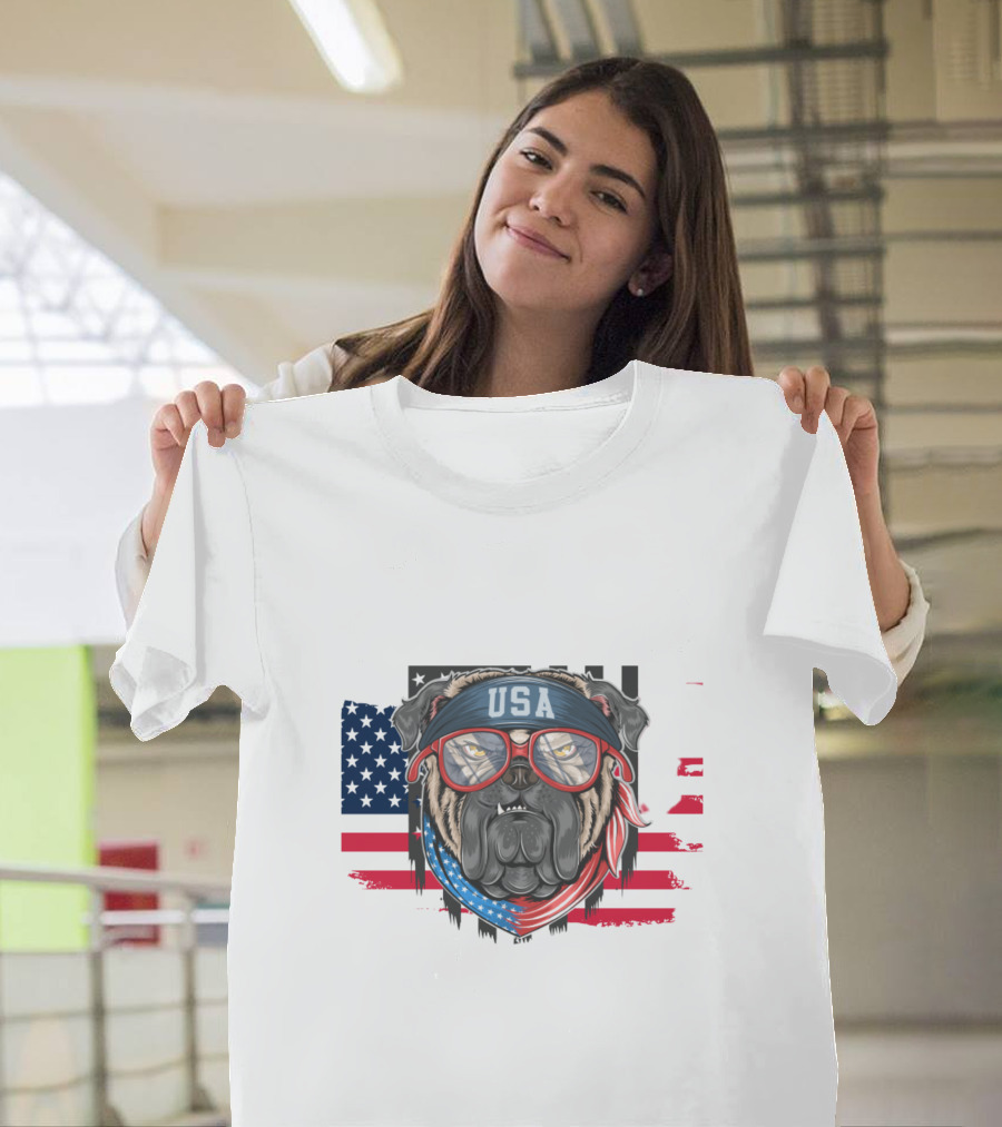 USA Bandana Glasses American Bulldog With Flag Background T-Shirt
