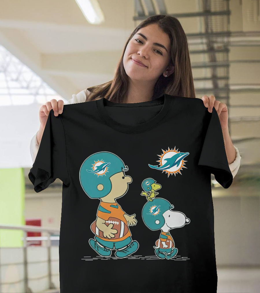 Snoopy Charlie Brown Miami Dolphins Football Helmets T-Shirt