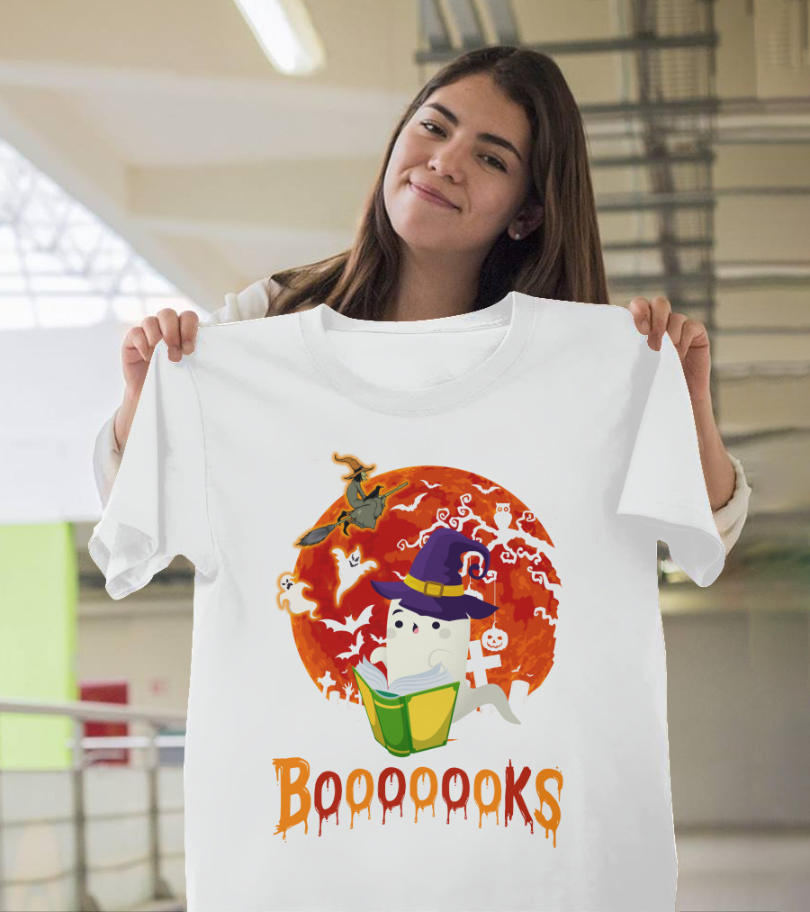 BOOOOOOKS Ghost Reading Witch Hat Halloween Scene T-Shirt